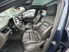 2015 Porsche Macan TURBO AWD/NAVIGATION/B.CAM/PANO ROOF/EXCELLEN - Photo 36