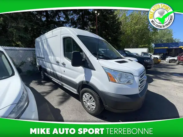 Ford Transit fourgon utilitaire T-150 toit bas 130 po PNBV de 8