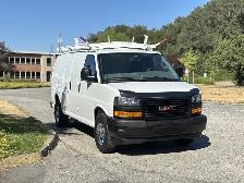 2019 GMC Savana 3500 Cargo Van With Roof Rack - Photo 2