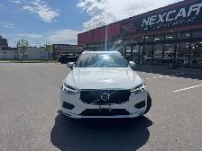 2019 Volvo XC60 MOMENTUM AWD LEATHER PAN/ROOF NAV B/SPOT CAMERA - Photo 2