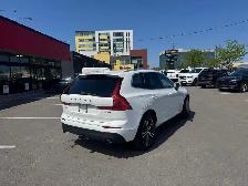 2019 Volvo XC60 MOMENTUM AWD LEATHER PAN/ROOF NAV B/SPOT CAMERA - Photo 7