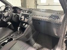 Volkswagen Tiguan Comfortline R-Line Black Edition 4MOTION 2022 - Photo 22