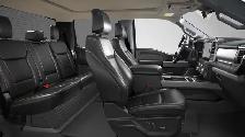 2026 Ford F-350 LARIAT | BLACK APPEARANCE PKG | POWER MOONROOF - Photo 8