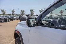 2026 GMC Canyon AT4 - Photo 14