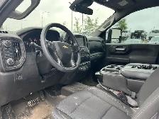 2024 Chevrolet Silverado 2500HD Custom 6.6L Gas | Z71 Offroad - Photo 6