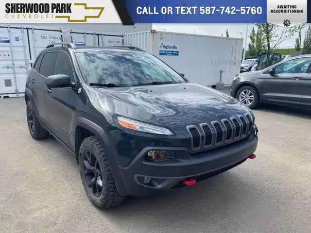 2016 Jeep Cherokee Trailhawk 3.2L | Technology Package