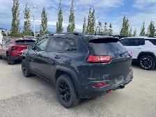 2016 Jeep Cherokee Trailhawk 3.2L | Technology Package - Photo 4