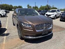 2022 Lincoln Nautilus Reserve AWD | No Accidents | Leather - Photo 4