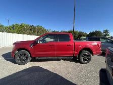 2022 Ford F-150 XLT SuperCrew 5.5' Box 4WD | One Owner | No - Photo 2