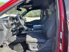 2022 Ford F-150 XLT SuperCrew 5.5' Box 4WD | One Owner | No - Photo 3