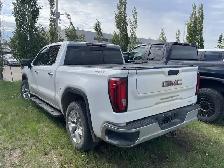 2019 GMC Sierra 1500 SLT 5.3L | Multi Pro Tailgate - Photo 4