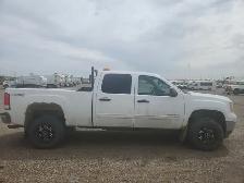 2011 GMC Sierra 2500HD - Photo 6