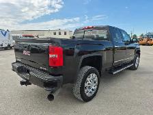 2015 GMC Sierra 2500HD - Photo 5