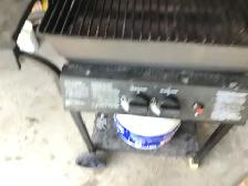 Small 2 Burner Propane BBQ - Photo 9