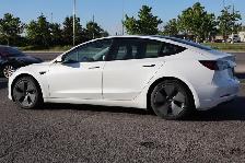 2022 Tesla Model 3 - Photo 4