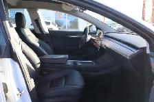 2022 Tesla Model 3 - Photo 13