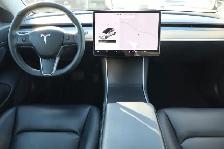 2020 Tesla Model 3 - Photo 10
