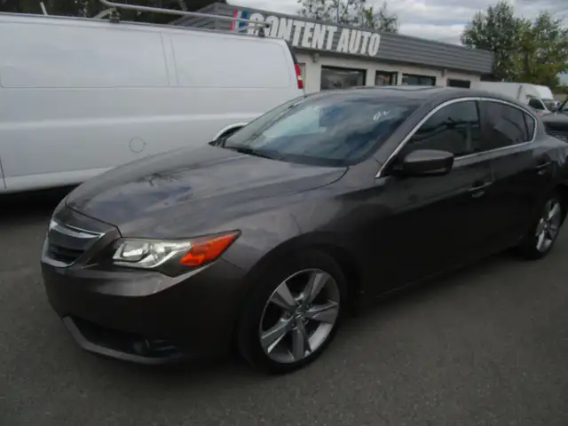 Acura ILX 4dr Sdn 2.0L Premium Pkg 2.0L 2013