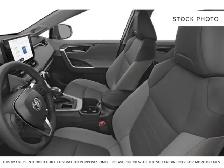 2025 Toyota RAV4 - Photo 5