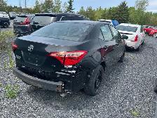 2018 Toyota Corolla LE - Photo 3
