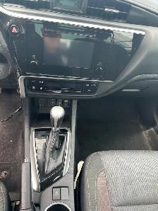 2018 Toyota Corolla LE - Photo 11
