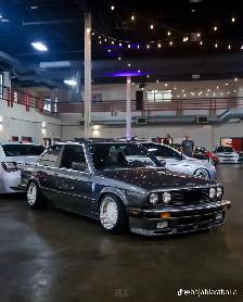 1987 BMW  323is - Photo 2