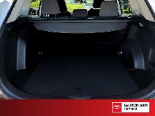 2020 Toyota RAV4 Hybrid XLE XLE AWD, NO ACCIDENTS, TOYOTA CER... - Photo 12
