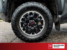 2024 Toyota Tacoma ONE OWNER, NEAR NEW TIRES, NEAR NEW BRAKES... - Photo 6