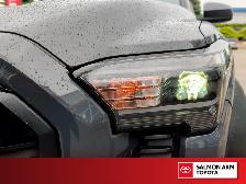 2024 Toyota Tacoma ONE OWNER, NEAR NEW TIRES, NEAR NEW BRAKES... - Photo 8