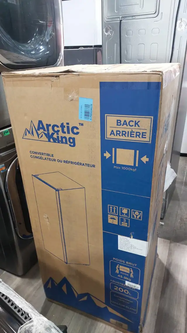 Upright Freezer Arctic King 7.1 Cu-ft. Convertible 2-in-1 Freezr