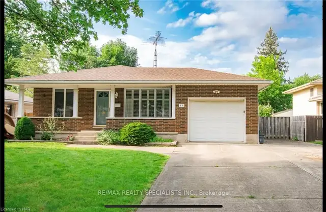 50 Shetland Cres Basement for Rent