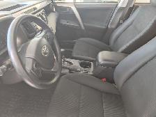 2018 Toyota RAV4 LE - Photo 8