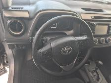 2018 Toyota RAV4 LE - Photo 9