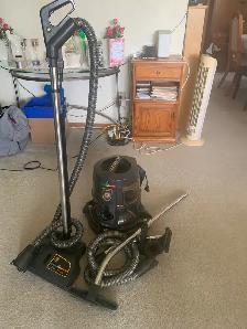 Rainbow Vacuum Cleaner - Photo 3