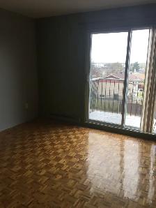 Contrecoeur, 4 1\2 à louer 1er juillet 850$ 514-924-7063 - Photo 2