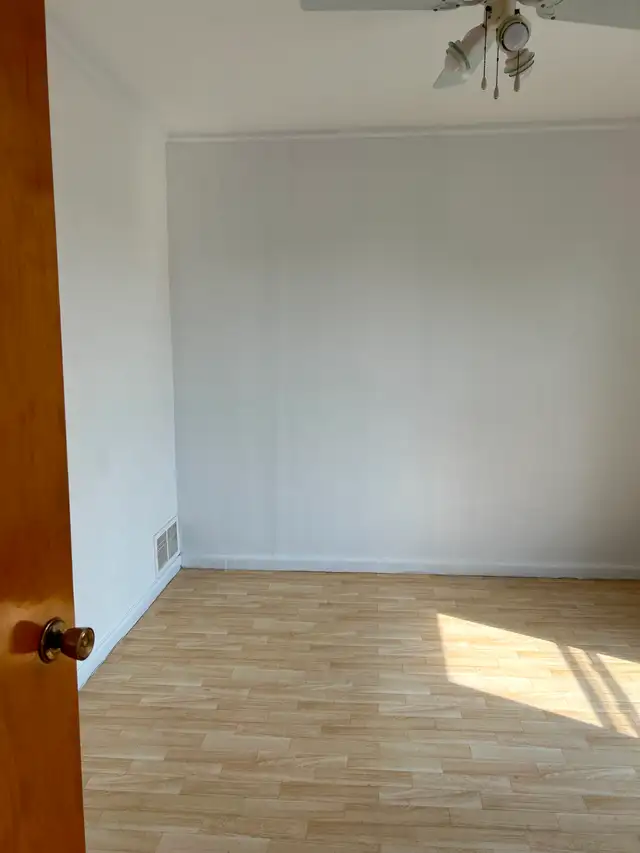 CHAMBRE À LOUER 550.00$/mois dans un 4-1/2