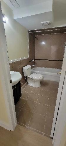 1 Room available in Basement in Brampton - Photo 5