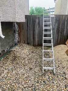 (1) 24’ extension ladder - Photo 2