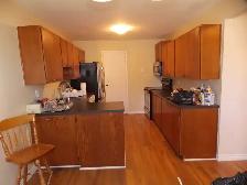 3 Bedrm House Upper for Rent in Barrie South West - Photo 4