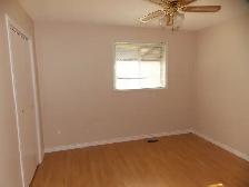 3 Bedrm House Upper for Rent in Barrie South West - Photo 8