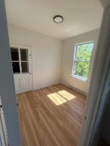superbe 6 1/2 tout rénové ds Villeray - Photo 9