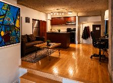Magnifique Loft Style New-Yorkais | Vieux-Montréal | Face à Notr - Photo 2