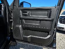 2023 Ram 1500 Classic Night Edition Quad V8 | Sub Zero Pkg | 4X4 - Photo 28