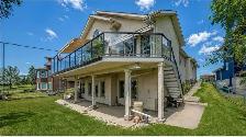 GREAT DEAL! GOLF COURSE! WALKOUT BUNGALOW