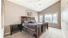 GREAT DEAL! GOLF COURSE! WALKOUT BUNGALOW - Photo 7