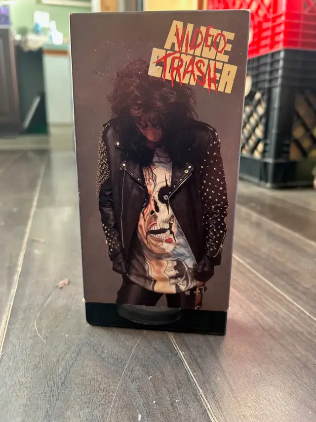 Alice Cooper VHS Trash Videos 1990