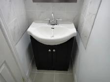 Furnished room to share or private at Poplar Road only for Girls - Photo 10