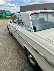 1964 Ford Fairlane - Photo 6