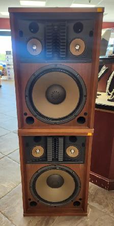 Sansui Tower Speakers SP-3500 with Grilles