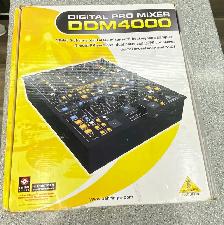 Behringer DDM4000 Pro Mixer